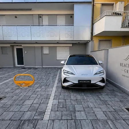 Apartment Beachfrontgrado Including Free Access & Parking Grado